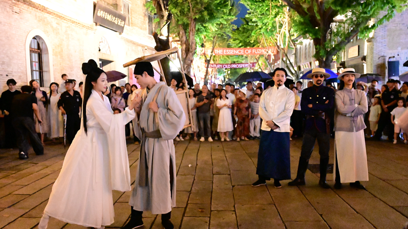 Le_Festival_du_Film_de_la_Route_de_la_Soie_illumine_Fuzhou