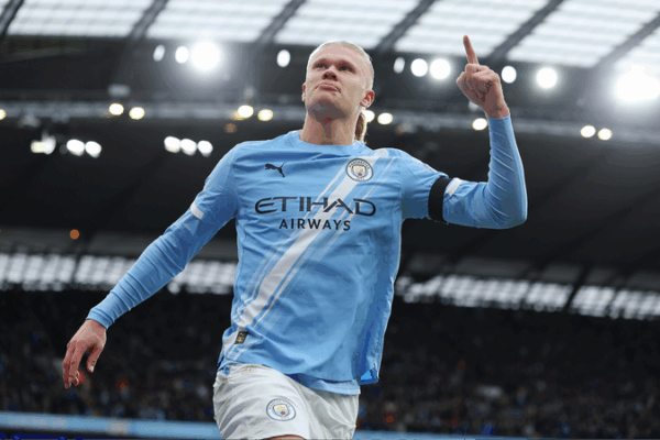Le doublé de Haaland propulse City à un triomphe 3-0 dans le derby Le doublé de Haaland propulse City à un triomphe 3-0 dans le derby