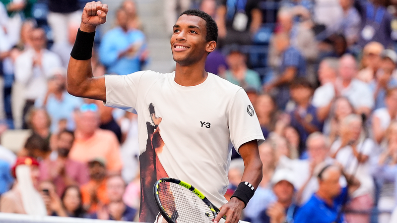 Auger-Aliassime survit à un marathon de 4 heures pour atteindre les demi-finales de l’US Open Auger-Aliassime survit à un marathon de 4 heures pour atteindre les demi-finales de l'US Open