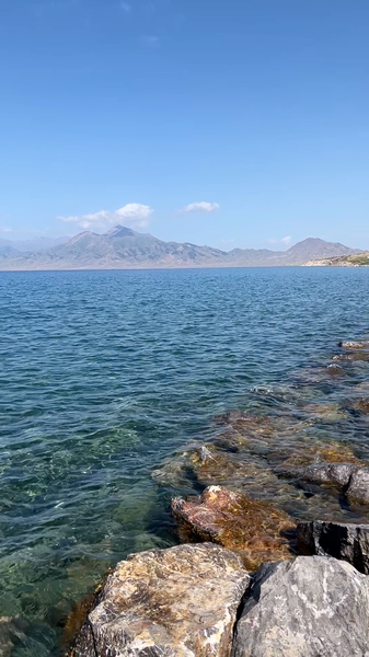 Le modèle tourisme+pêche au lac Sayram augmente les revenus des bergers Le modèle tourisme+pêche au lac Sayram augmente les revenus des bergers video poster
