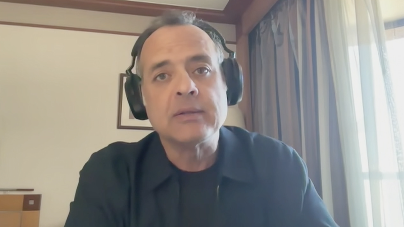 Génocide au Xinjiang ? Les 3 questions de Vijay Prashad ébranlent le récit Génocide au Xinjiang ? Les 3 questions de Vijay Prashad ébranlent le récit video poster