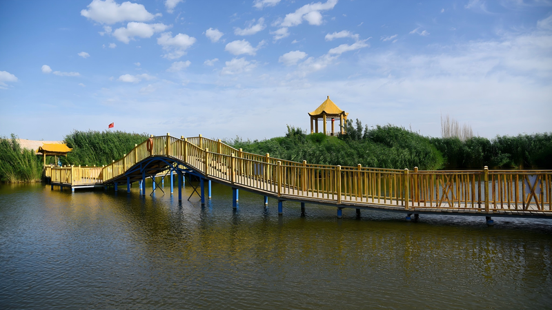 Dahekou Dévoilé : ‘Mer de l’Ouest’ du lac Bosten au Xinjiang Dahekou Dévoilé : 'Mer de l'Ouest' du lac Bosten au Xinjiang video poster