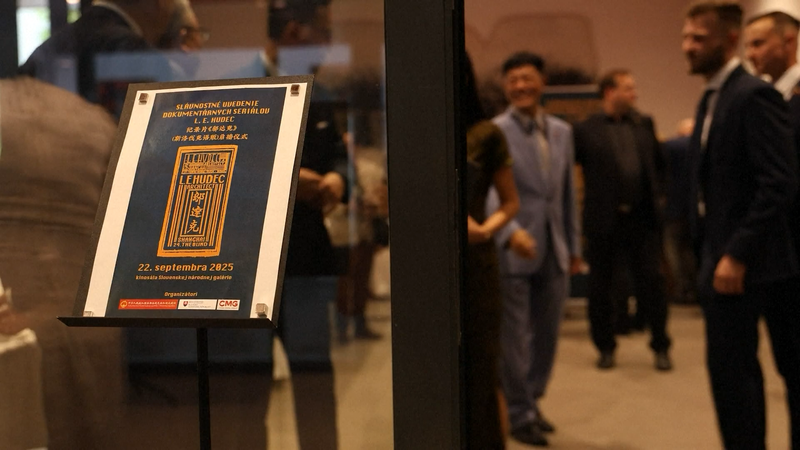L.E. HUDEC : Documentaire chinois présenté en avant-première à la galerie de Bratislava L.E. HUDEC : Documentaire chinois présenté en avant-première à la galerie de Bratislava