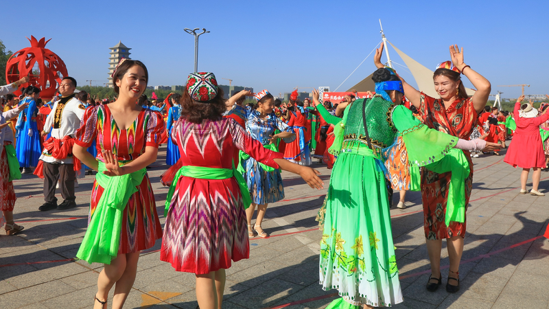 La région du Xinjiang renforce les droits linguistiques ethniques La région du Xinjiang renforce les droits linguistiques ethniques