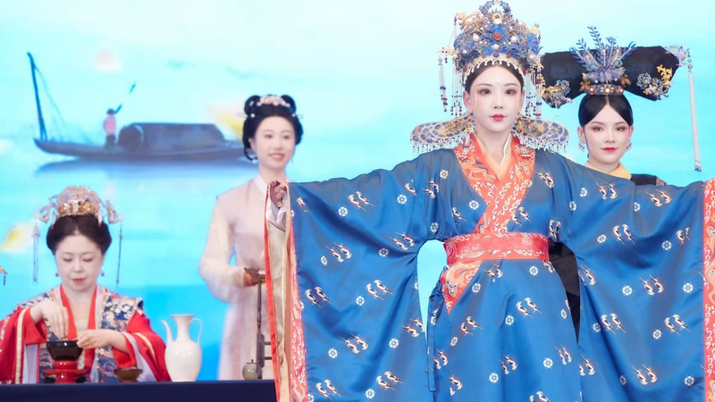 L'art du thé infuse dans la révolution des compétences professionnelles en Chine continentale