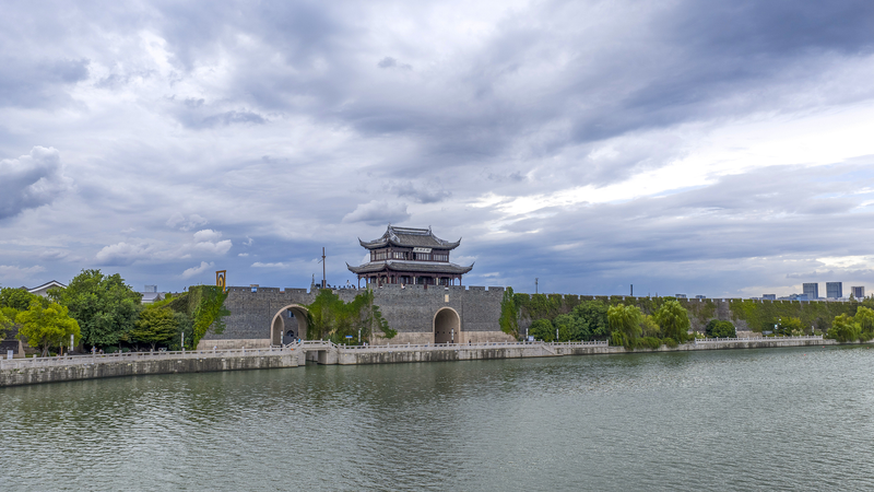Le charme intemporel de Suzhou : Où la tradition rencontre l'innovation video poster