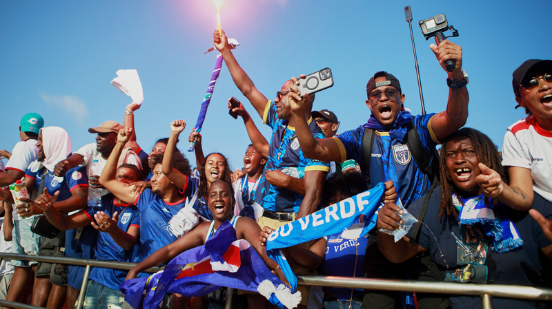 Les 600 000 miracles du Cap-Vert : Comment une petite île a atteint la Coupe du Monde video poster