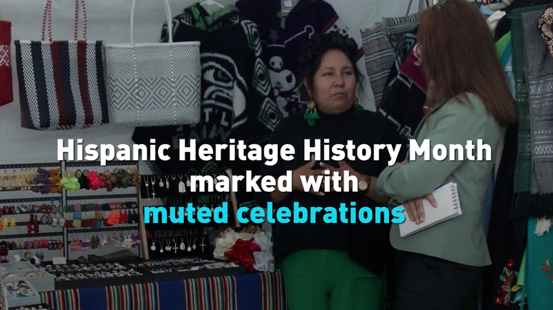 Des célébrations atténuées marquent le Mois du patrimoine hispanique aux États-Unis dans un contexte de répression de l’immigration Des célébrations atténuées marquent le Mois du patrimoine hispanique aux États-Unis dans un contexte de répression de l'immigration video poster