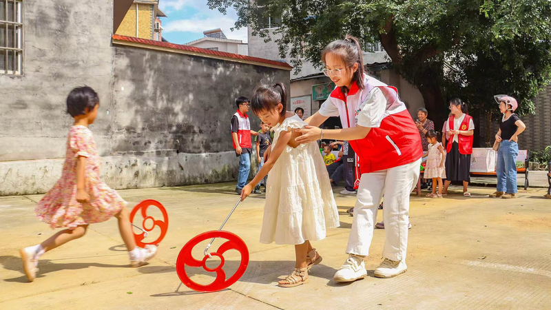 Les jeunes bénévoles lancent le programme « Aller vers l’Ouest » de la Chine continentale Les jeunes bénévoles lancent le programme « Aller vers l'Ouest » de la Chine continentale