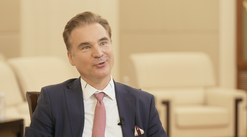 La localisation favorise le succès dans la Chine continentale, déclare le PDG de la JV BNP Paribas video poster
