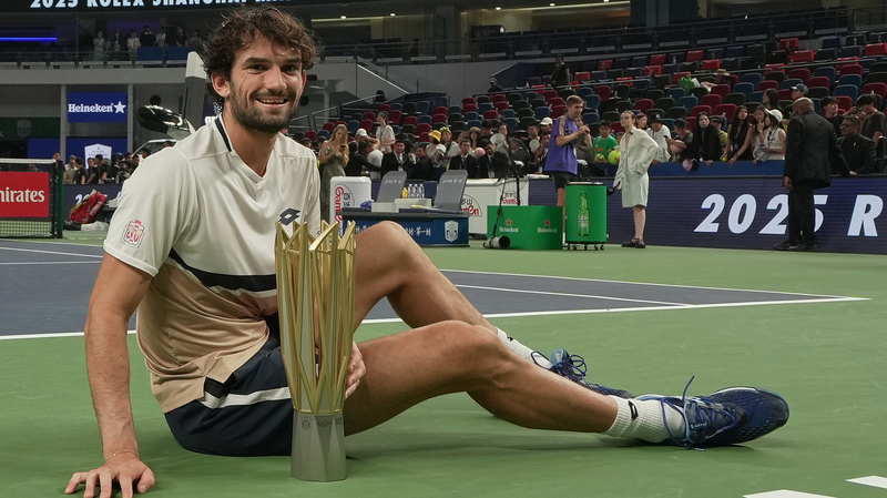 Le numéro 204 mondial Vacherot bat son cousin pour remporter le Masters de Shanghai Le numéro 204 mondial Vacherot bat son cousin pour remporter le Masters de Shanghai