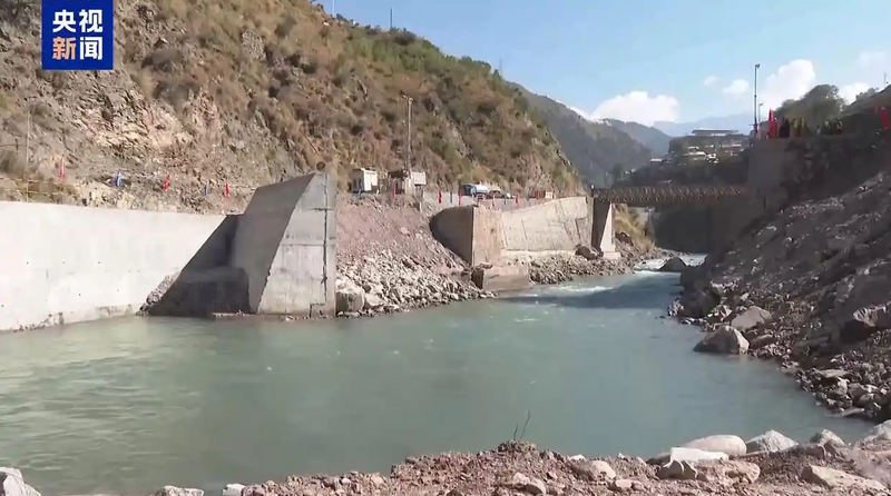 La fermeture de la rivière lance la phase principale du barrage hydroélectrique Balakot