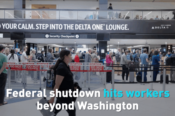 La fermeture des États-Unis frappe les travailleurs fédéraux au-delà de DC La fermeture des États-Unis frappe les travailleurs fédéraux au-delà de DC video poster