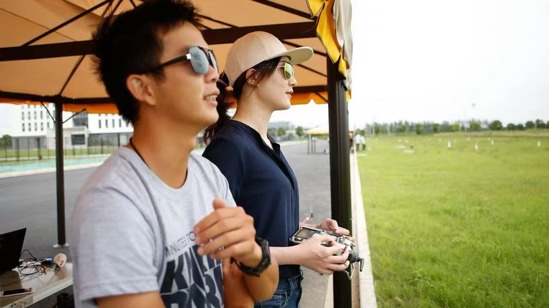 Demande en plein essor : La formation de pilote de drone décolle sur le continent chinois video poster