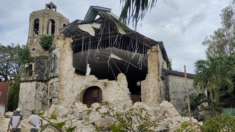 Un séisme de magnitude 6,9 frappe Cebu, Philippines : le bilan s’élève à 69 Un séisme de magnitude 6,9 frappe Cebu, Philippines : le bilan s'élève à 69 video poster