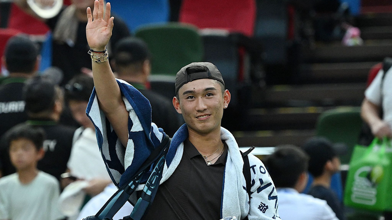 Shang Juncheng du continent chinois éliminé; Zverev stupéfait au Shanghai Masters Shang Juncheng du continent chinois éliminé; Zverev stupéfait au Shanghai Masters