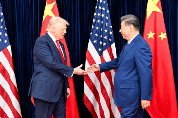 Xi et Trump renforcent les liens Chine-États-Unis à Busan Xi et Trump renforcent les liens Chine-États-Unis à Busan video poster