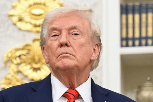 Trump augmente les tarifs sur la Chine continentale à 100 % et ajoute des restrictions sur les exportations de logiciels Trump augmente les tarifs sur la Chine continentale à 100 % et ajoute des restrictions sur les exportations de logiciels