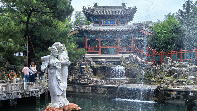 Temple Hongluo : Un sanctuaire zen millénaire à Pékin Temple Hongluo : Un sanctuaire zen millénaire à Pékin