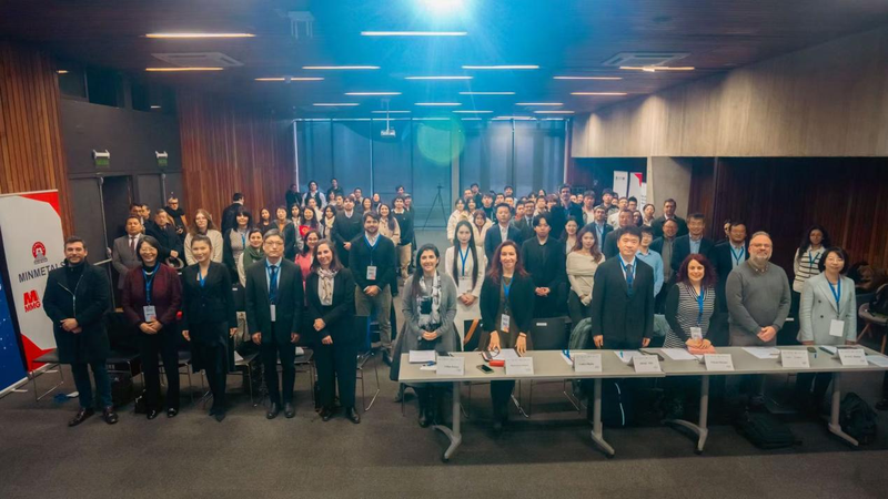 L'innovation des jeunes éclaire le chemin hors de la pauvreté