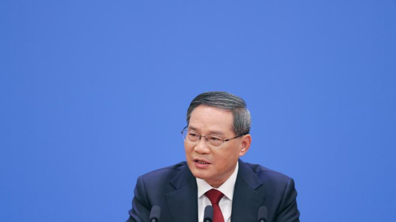 Le Premier ministre chinois Li Qiang visite Singapour et participe aux sommets clés de l'ASEAN