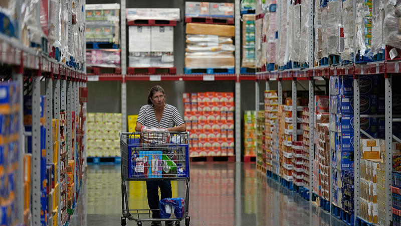 Les consommateurs américains supportent 55% des droits de douane de Trump sur les meubles et le bois Les consommateurs américains supportent 55% des droits de douane de Trump sur les meubles et le bois