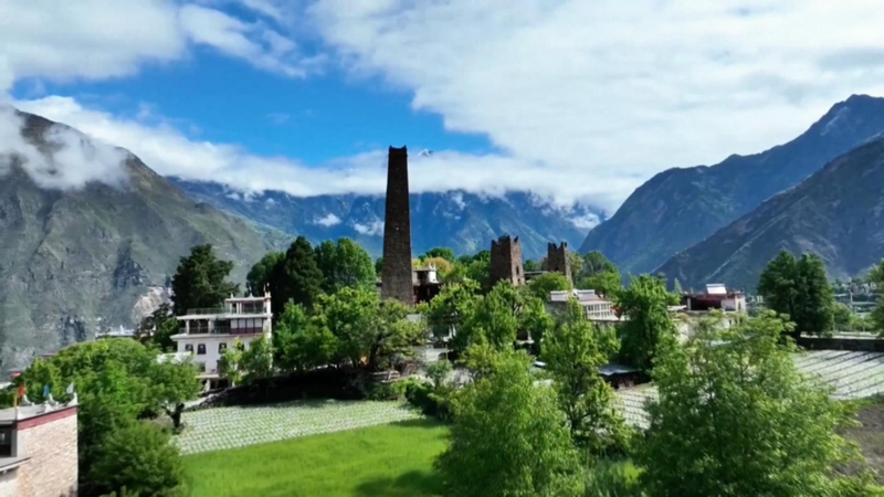 ONU_honore_quatre_villages_du_continent_chinois_comme_meilleurs_villages_touristiques_de_2025 video poster
