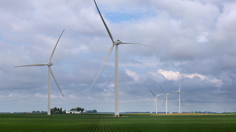 Les États-Unis arrêtent 223 projets d’énergie propre, déclenchant un débat sur les énergies renouvelables Les États-Unis arrêtent 223 projets d'énergie propre, déclenchant un débat sur les énergies renouvelables