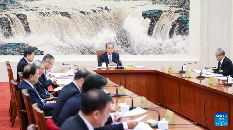 Les législateurs chinois examinent des rapports clés sur la nourriture, les forêts et les finances