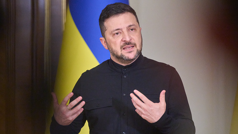 Zelenskyy cherche plus de missiles et de défenses aériennes auprès des alliés