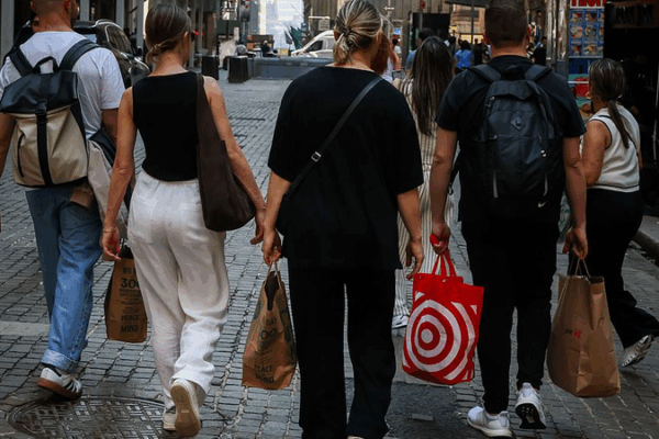 Goldman Sachs : Les consommateurs américains supporteront 55 % des coûts des tarifs douaniers Goldman Sachs : Les consommateurs américains supporteront 55 % des coûts des tarifs douaniers
