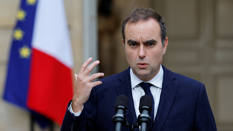 Le PM français réduit les indemnités des ministres dans un effort d'économie budgétaire