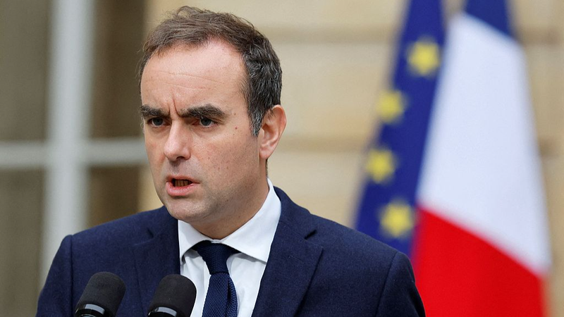 Macron dévoile un cabinet renouvelé pour sortir de l’impasse politique en France Macron dévoile un cabinet renouvelé pour sortir de l'impasse politique en France