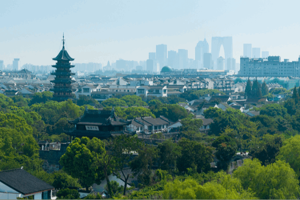 Suzhou en Direct : l’Ancien Gusu Rencontre l’Innovation Moderne Suzhou_en_Direct___l_Ancien_Gusu_Rencontre_l_Innovation_Moderne video poster