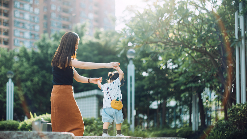De nouveaux livres présentent la vision de Xi Jinping sur les femmes, les enfants et les familles De nouveaux livres présentent la vision de Xi Jinping sur les femmes, les enfants et les familles