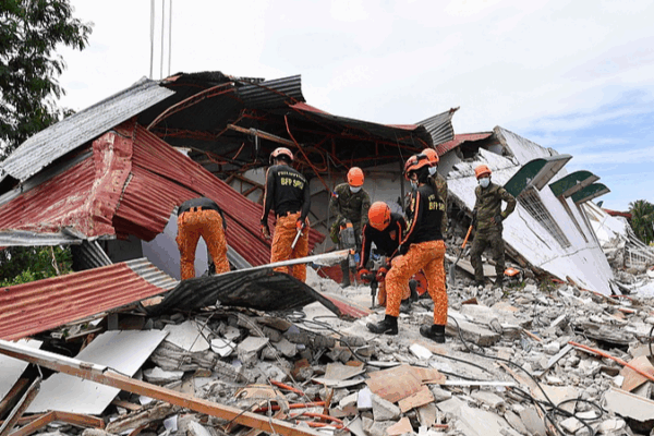 Un puissant tremblement de terre de magnitude 6,9 frappe Cebu : le bilan s’élève à 69 morts Un puissant tremblement de terre de magnitude 6,9 frappe Cebu : le bilan s'élève à 69 morts