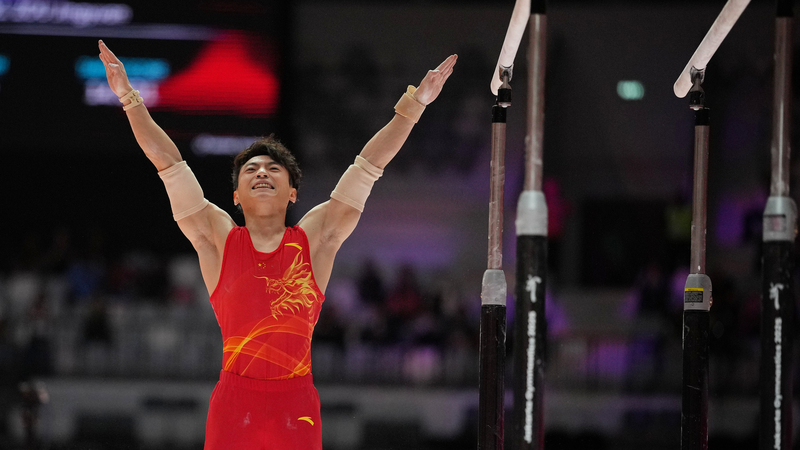 Zou et Zhang propulsent la course dorée de la Chine aux Championnats du monde de gymnastique