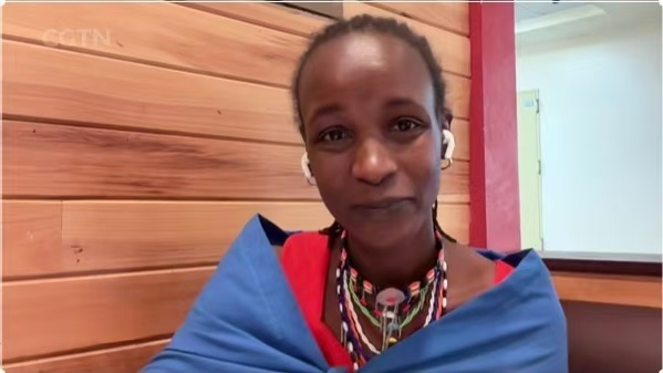 Le lauréat de l'UNESCO soutient l'engagement de Xi Jinping de 10 millions de dollars pour l'autonomisation des femmes video poster