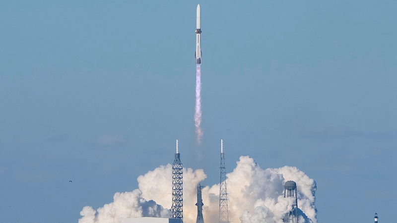 Le New Glenn de Blue Origin lance des satellites de la NASA vers Mars et réussit l'atterrissage du booster