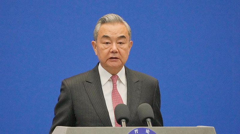 Le ministre chinois Wang Yi se rend au Kirghizistan, en Ouzbékistan et au Tadjikistan