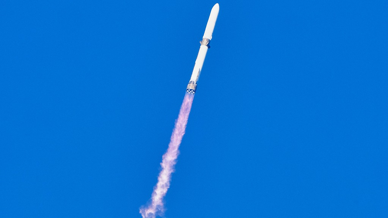 Le New Glenn 9x4 de Blue Origin : une fusée plus grande pour rivaliser avec SpaceX