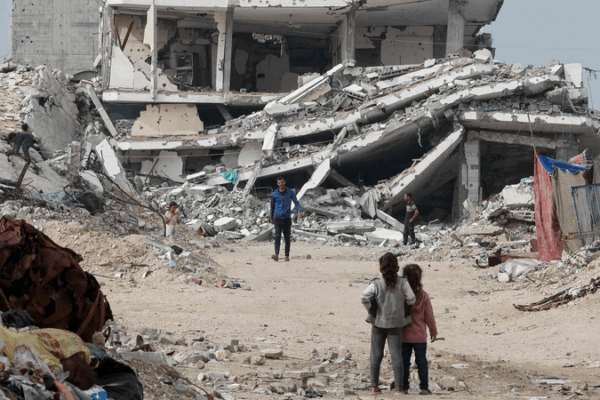 Deux jeunes frères tués dans une frappe de drone à Gaza près de la Ligne Jaune