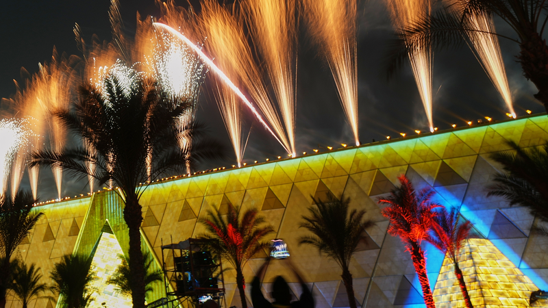 L'envoyé spécial de la Chine célèbre l'ouverture du Grand Musée Égyptien