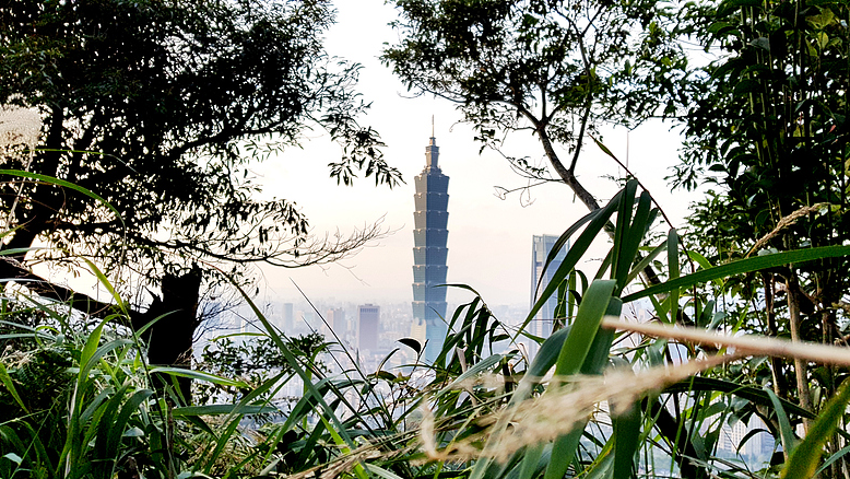 Experts : Le plan de sécurité de Lai menace la paix, risque un désastre pour Taiwan