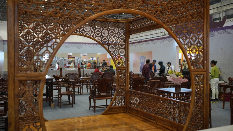 La Foire de Hainan Met en Lumière le Bois d’Agar Rare et le Huanghuali