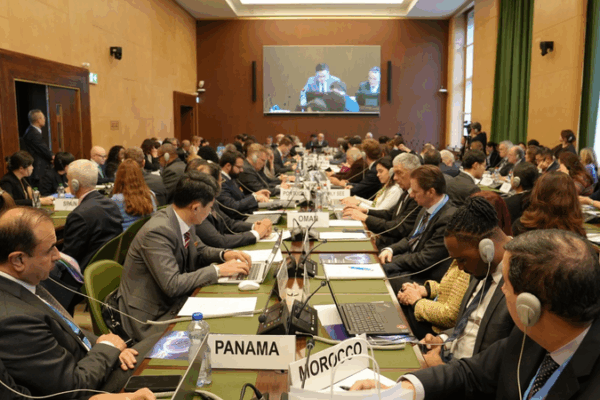 Dialogue de Genève inspire une vision partagée pour la gouvernance de l'IA