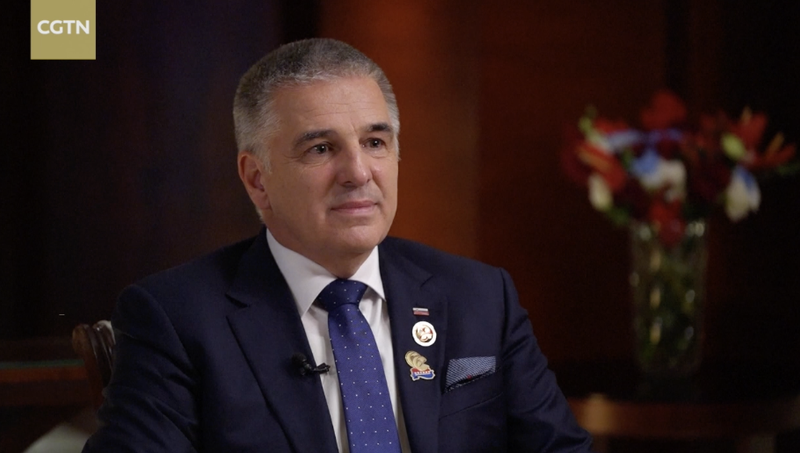 La plus grande délégation commerciale de Slovénie vise des liens à long terme avec la Chine lors du CIIE video poster