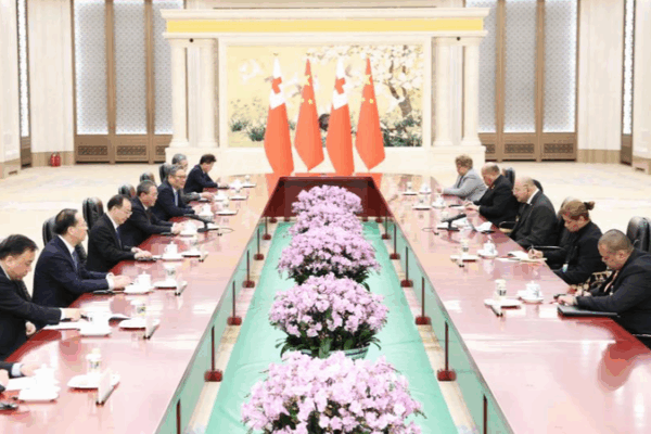 La Chine et Tonga scellent un partenariat économique pour dynamiser le commerce et la croissance verte