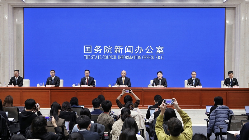 La_Chine_vise_un_boom_de_la_consommation_de_3_000_milliards_de_yuans_d_ici_2027