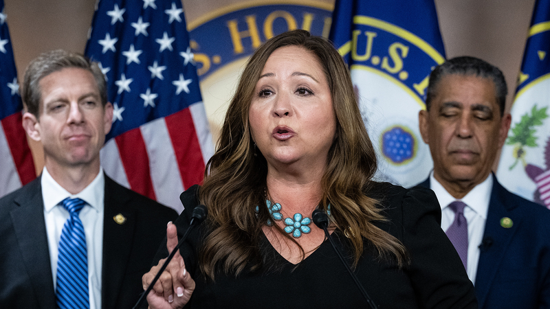 Les e-mails des démocrates de la Chambre sur Epstein suscitent de nouvelles questions sur Trump